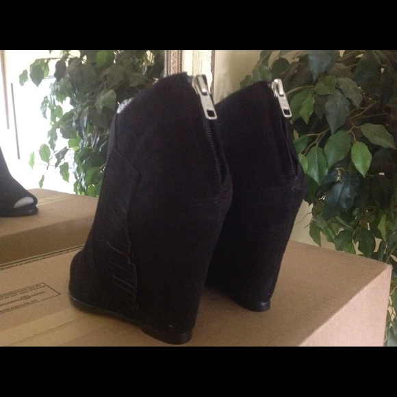 ASH Open Toed Bootie - Picture 2 of 4