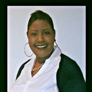 Meet your Posher, Latonya