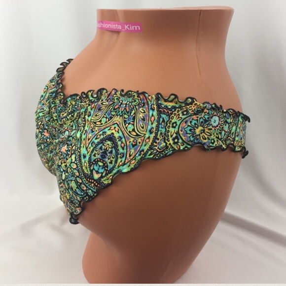 New Victoria's Secret ruffle cheeky swim bikini - Picture 3 of 7