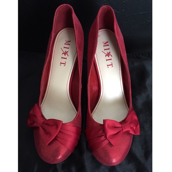 MixIt • Sapphire Red Shoes• ❣️