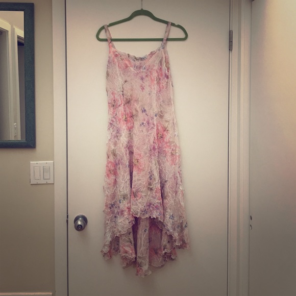 Floral cocktail dress brand name: Komsrov