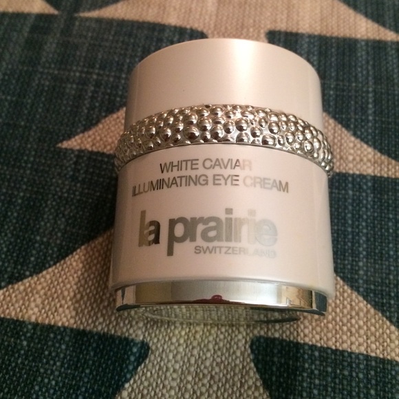 La prairie white caviar illuminating eye cream