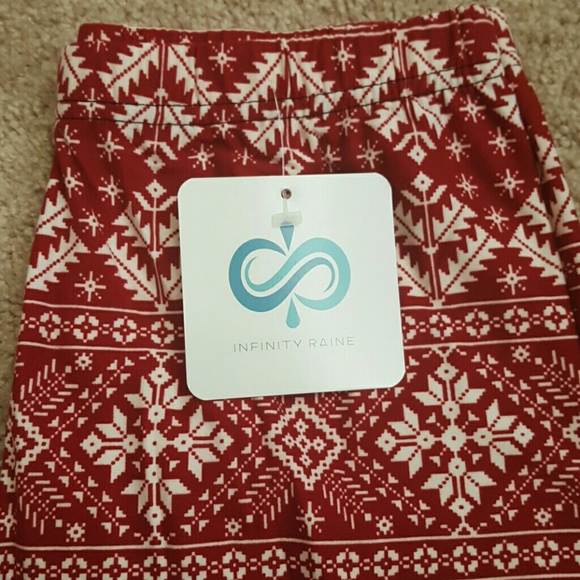 ❤LAST ONE❤Soft Snowflake Leggings!! - Picture 3 of 4