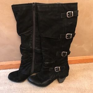 Women's black buckle boot size 9