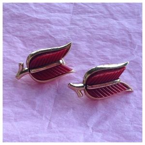 Beautiful Vintage Trifari Tulip Earrings