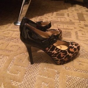 Nine West leopard print with patent leather