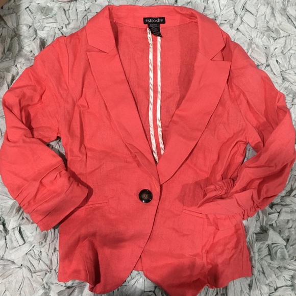 Coral 3/4 sleeve blazer!