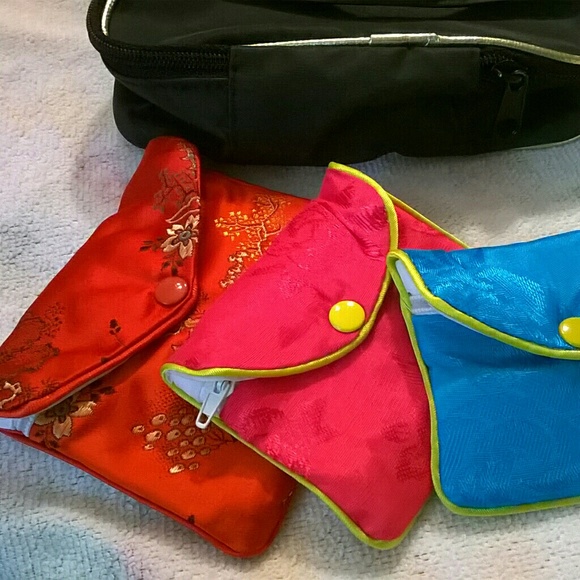 Bundle of makeup bags - Picture 6 of 7