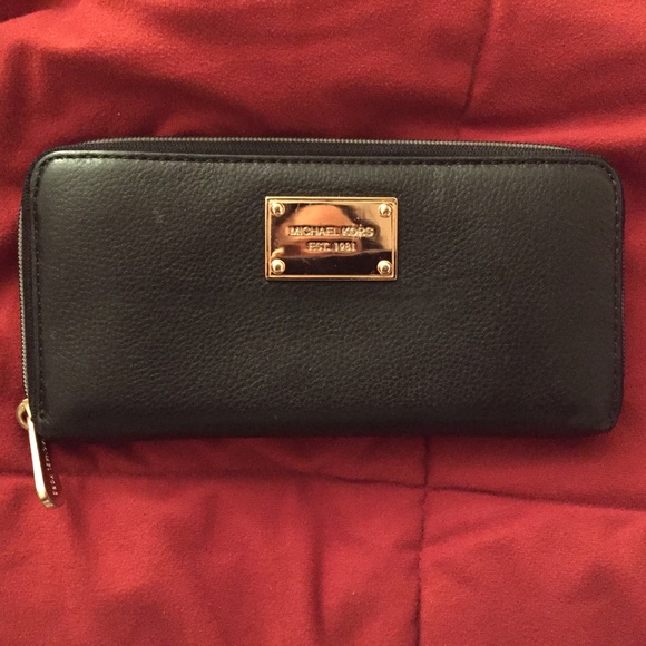 Michael Kors wallet