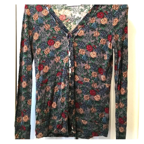 Charlotte Russe Floral Cardigan - Picture 1 of 2