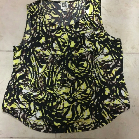 Beautiful Anne Klein blouse
