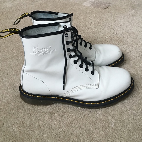 DR. MARTENS boots for men size11
