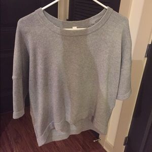 Lululemon grey SS sweater. Size 6.