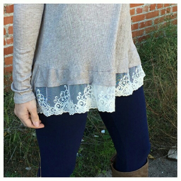 HP PICK NWT  TAUPE LACE TRIM TUNIC - Picture 3 of 3