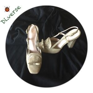 Joan & David pebble toned sling backs sz 6.5  M