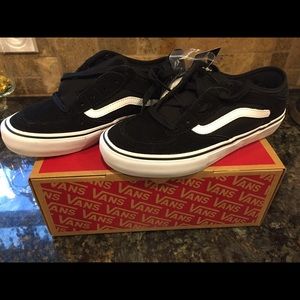 Vans Rowley Pro Sneakers. Never worn