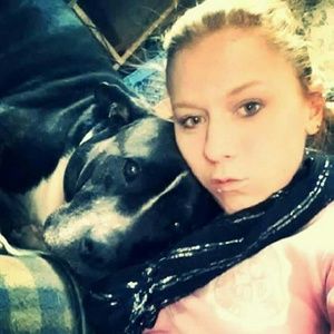 Meet your Posher, Cassey