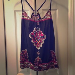 Tribal Tank with wooden accessories