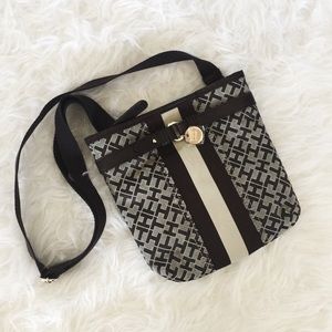 Tommy Hilfiger Crossbody