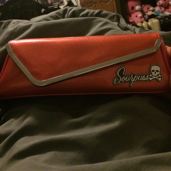 Sourpuss Clutch