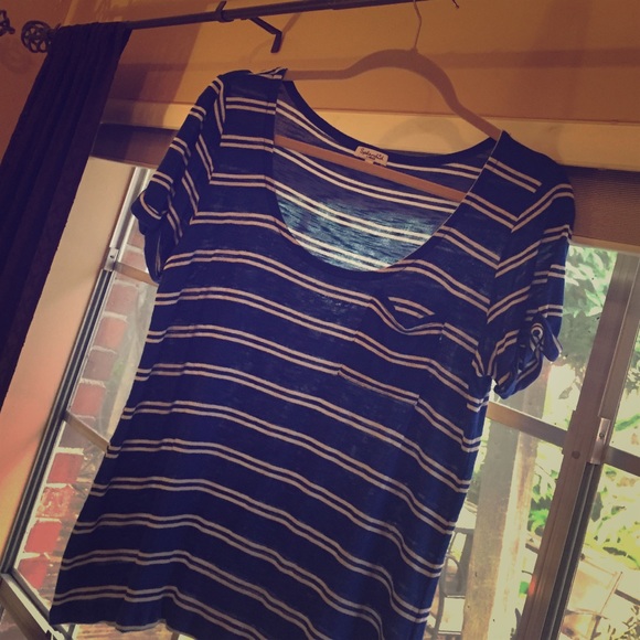 Splendid top. Super cute and flattering.