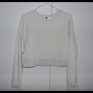 Never worn H&M off white long sleeve crop top
