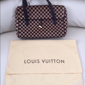 Louis Vuitton sauvage Lionne Spawn Fur Brown