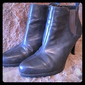 Lifestride ankle boots