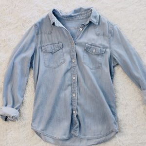 Gap light blue button down shirt.