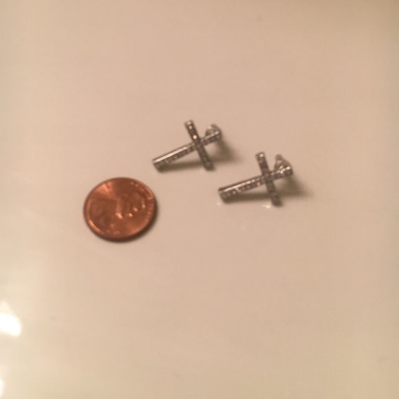 Silver cross studs - Picture 2 of 2