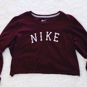 Nike burgundy cropped shirt