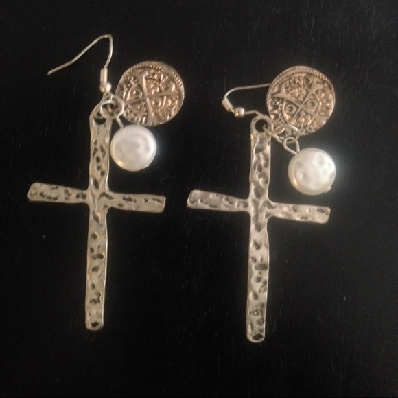 Silver cross, gold charm sand pearl earrings.