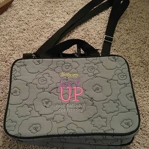 Thirty One make up bag