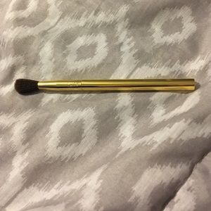 Tarte makeup brush