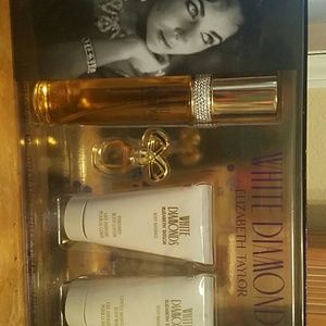 White diamond's gift set
