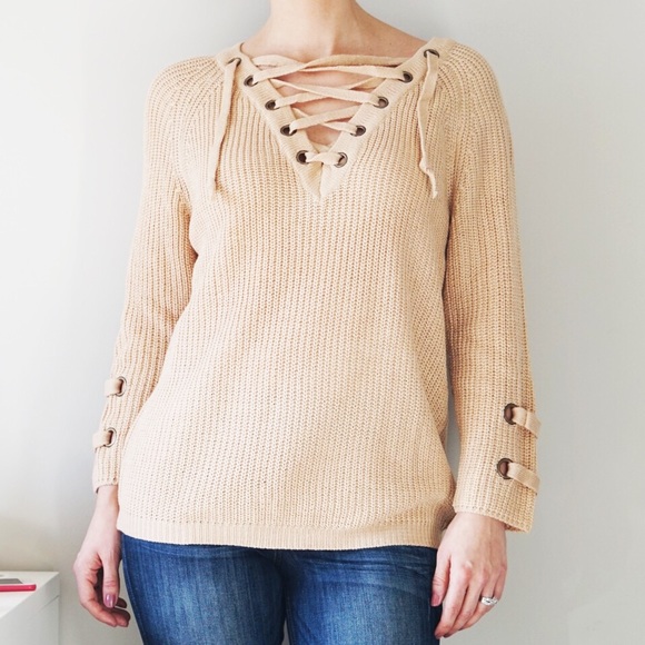 🎀LAST ONE🎀Lace up sweater - Picture 3 of 3