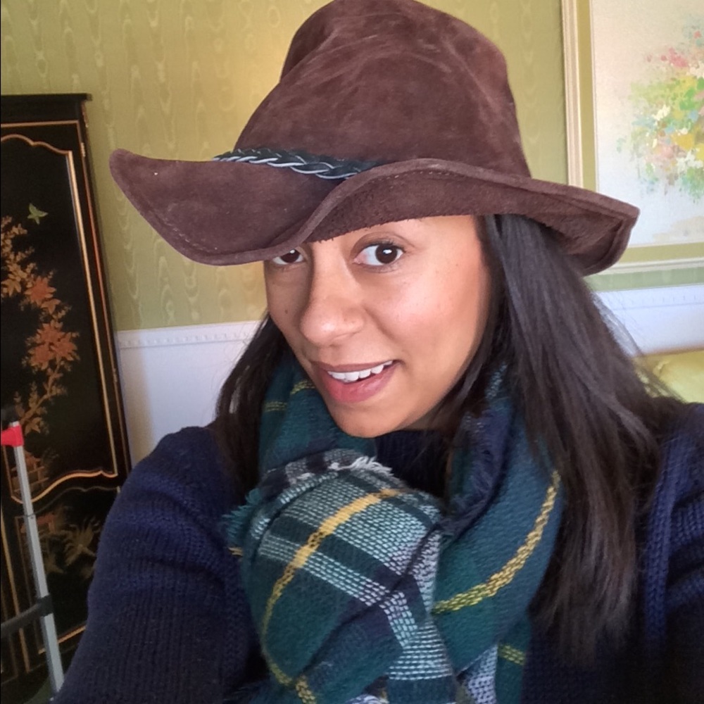 Meet your Posher, Shannon - Picture 4 of 5