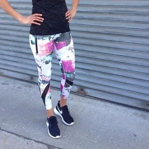 Lululemon Pigment Wave Yoga Speed Tight Leggings