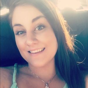 Meet your Posher, Carly