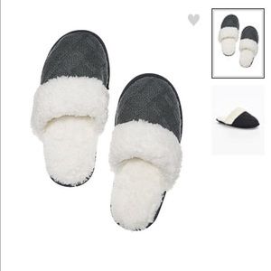 BNWT. Victoria's Secret embroidered cozy slippers