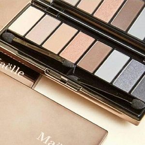 DAWN TO DUSK EYESHADOW PALETTE