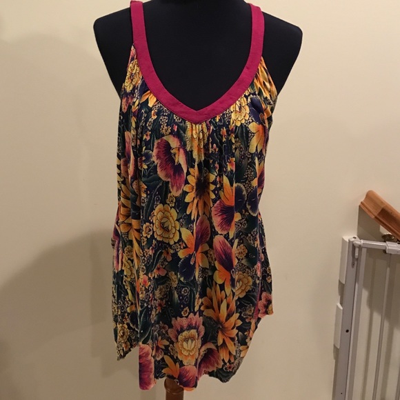 Free People Floral v-neck tank Size Large