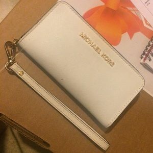 Mk wristlet