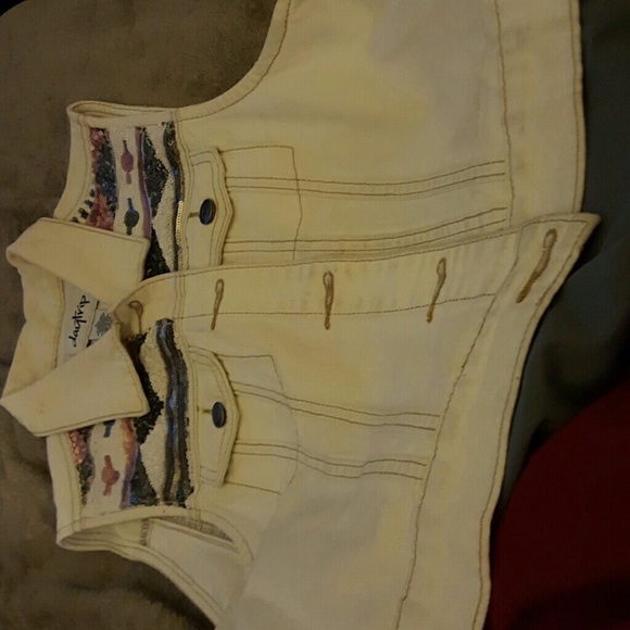Vest - Picture 2 of 3