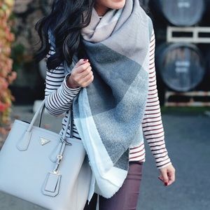 Square blanket scarf