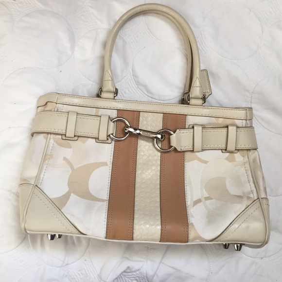 Perfect Condition Authentic Cream Coach Purse