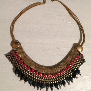 Statement necklace