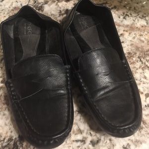 b.o.c. Black Leather Penney Loafers 8.5