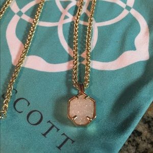 Kendra Scott Necklace