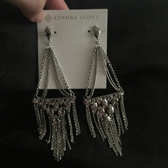 Kendra Scott Mandy chandelier earrings